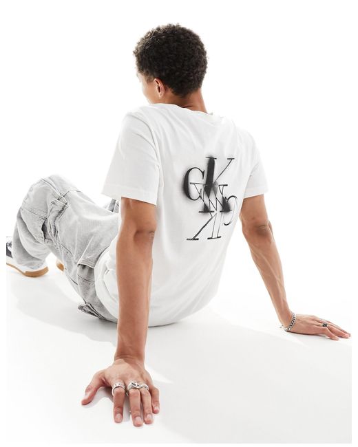 Camiseta blanca con logo invertido Calvin Klein de hombre de color White