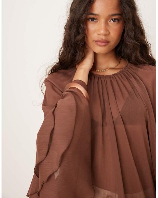 Blusa di ASOS in Brown