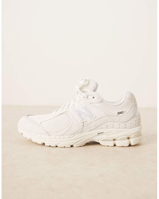 New Balance Blue 2002 Trainers for men