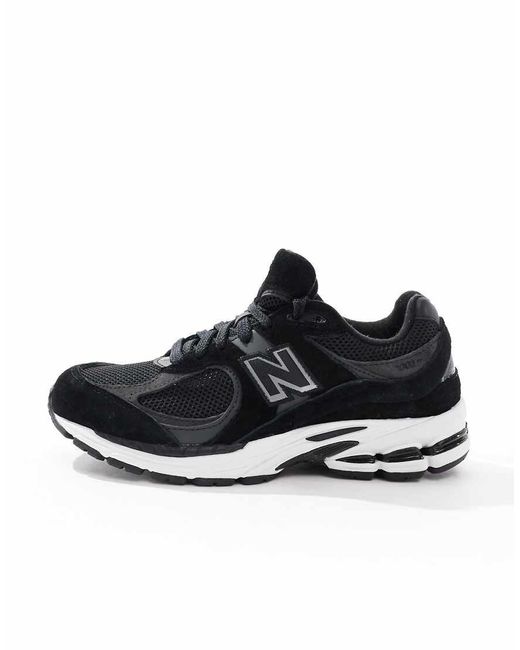 New Balance Black 2002 Trainers