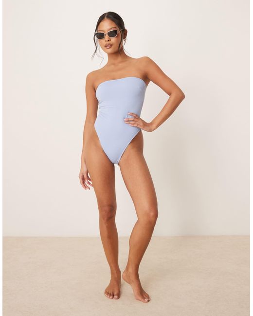ASOS White Asos design petite – maya – eleganter, trägerloser, gepolsterter badeanzug