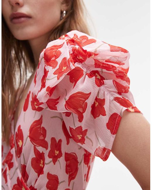 TOPSHOP Schuingesneden Nette Mini Jurk Met Gerimpelde Mouwen En Bloemenprint in het Red