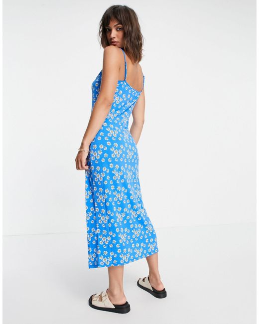 Vestito lungo a canottiera blu con margherite di Vila in Blu | Lyst