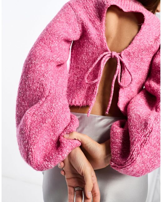 Jersey con manga globo y espalda abierta NA-KD de color Pink