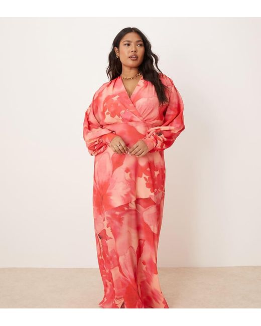 Vestito Lungo A Fiori Oversize Con Maniche A Pipistrello di Pretty Lavish Curve in Red