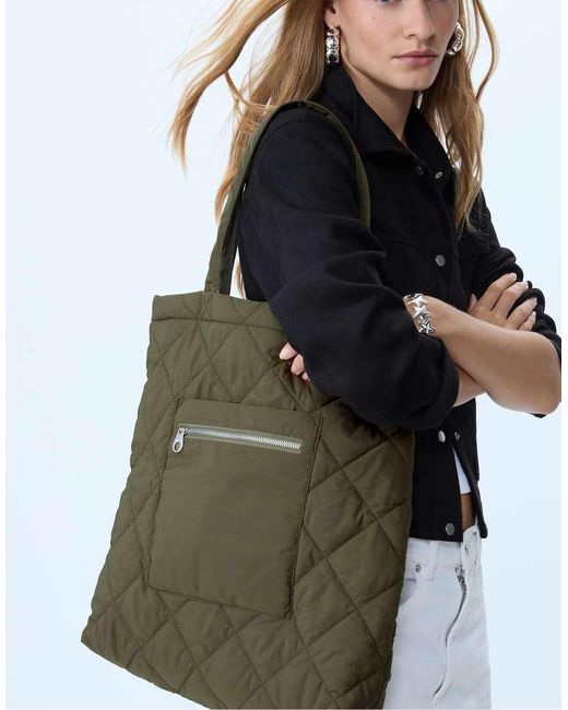 Borsa Shopper Imbottita Double-Face Color Kaki di Stradivarius in Green