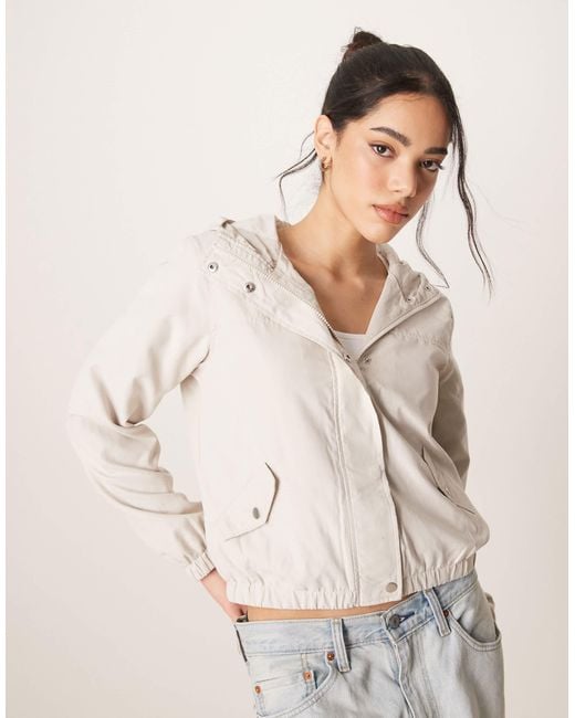 Jdy Natural Hooded Lightweight Cropped Jacket