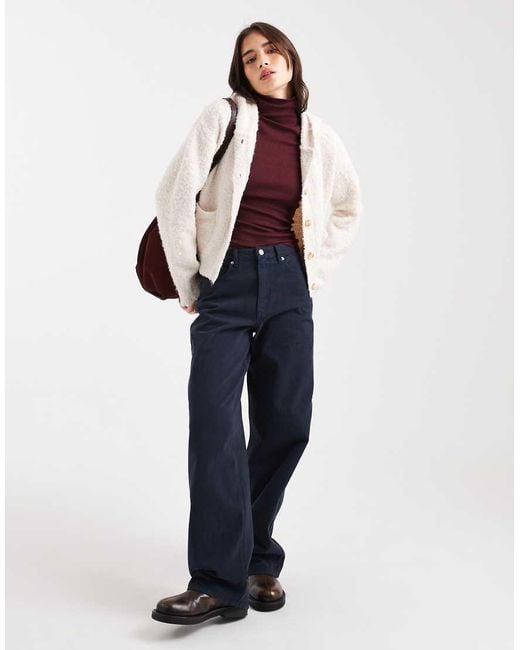 Cardigan Color Avena Bouclé Con Cappuccio E Bottoni di Miss Selfridge in White