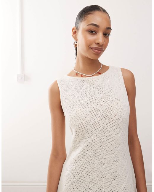 Robe longue sans manches à encolure bateau en jersey texturé et dentelle - crème Reclaimed (vintage) en coloris Natural