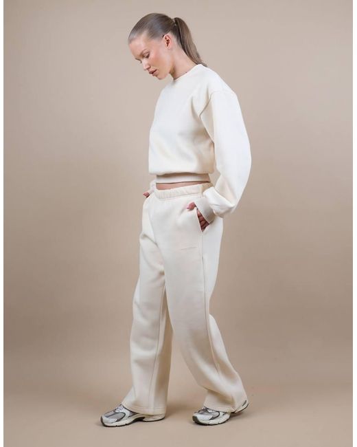 SIMMI Natural Kendall Oversized Cropped Sweatshirt