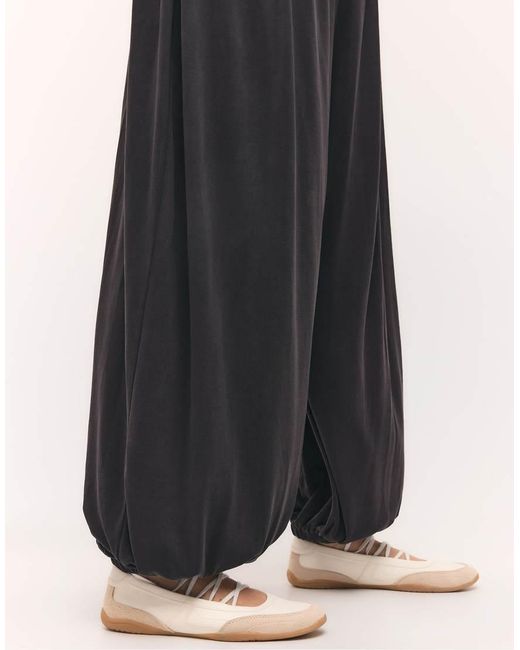 Stradivarius Black Soft-touch Flowing Balloon Trousers