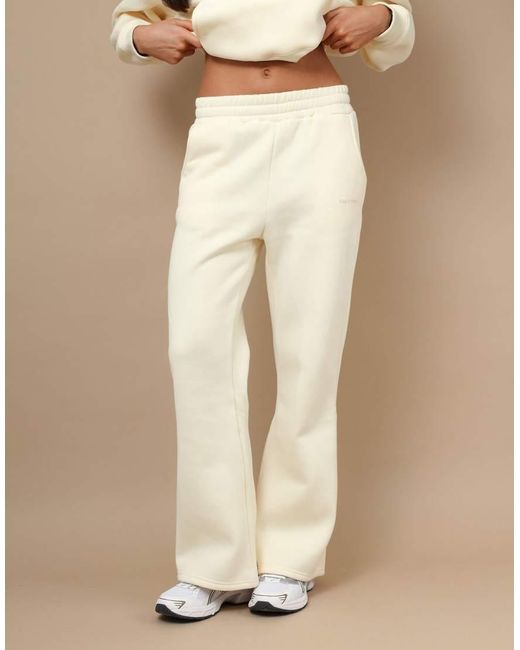 SIMMI Natural Colby Essentials Flared Joggers