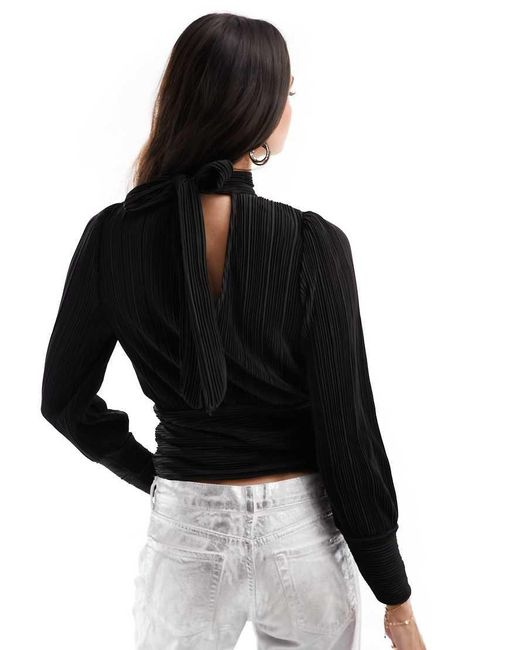 Top Plisado De Manga Larga Con Detalle De Lazada En La Espalda De Vero Moda de color Black
