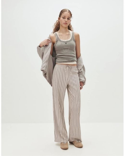 Pull&Bear Gestreepte Rustieke Broek in het Natural