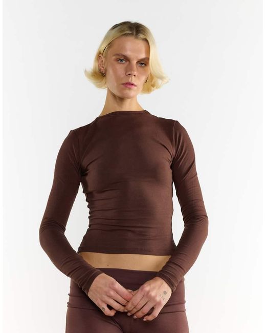 agon® Brown Crew Neck Long Sleeve Top