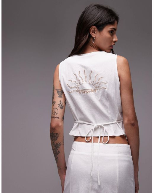Résumé White Resume Button Up Crop Waistcoat Top With Back Graphic