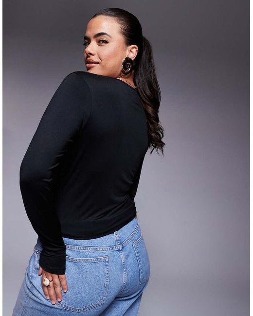 Top Ceñido De Manga Larga Con Cuello De Pico Pronunciado Y Detalle De Encaje De Asos Design Curve ASOS de color Black