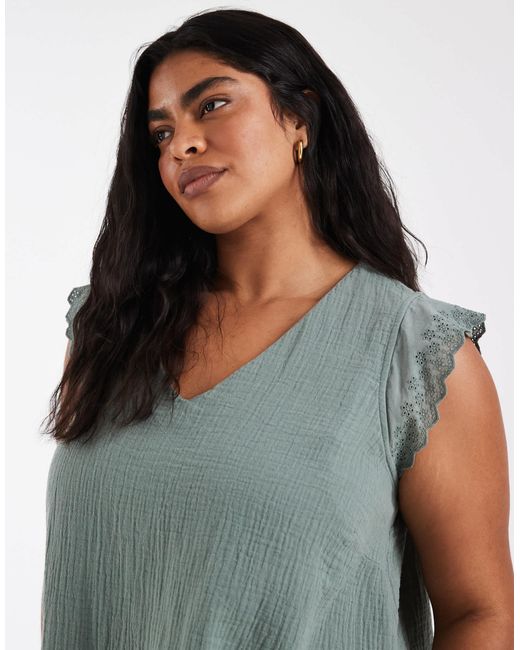 Top texturé à col v - clair ONLY en coloris Blue