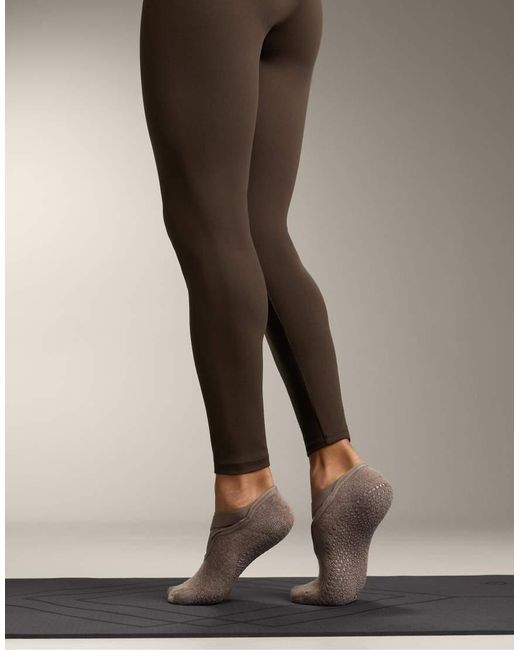 Oysho Brown 2 Pairs Of Padded Cotton Blend Yoga And Pilates Socks With Crossover Straps