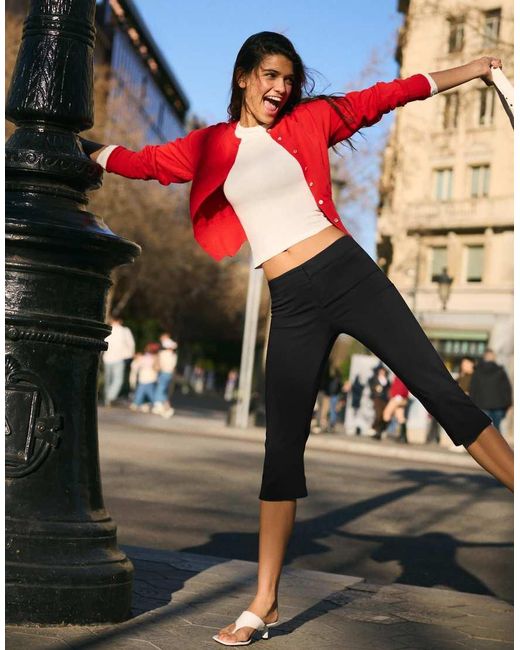 Bershka Red Bengaline Capris