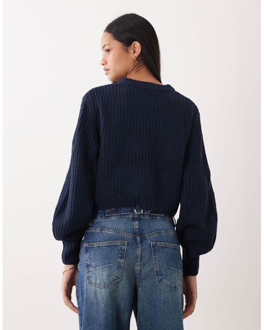 Threadbare Blue – gerippter cropped-pullover aus strick
