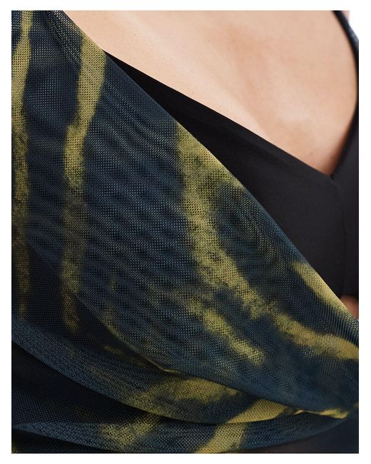 ASOS Blue – mini-camisole-kleid im animalprint mit riemchenträgern und kontrastierendem bh-detail