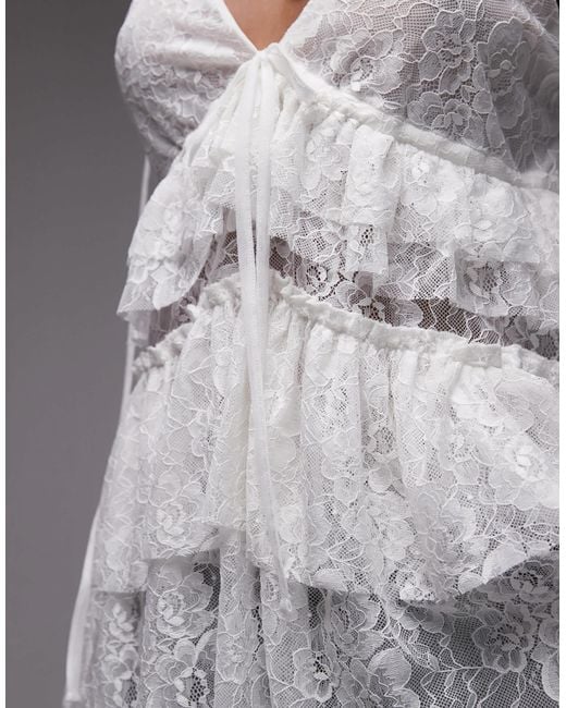 Top long en dentelle à volants - ivoire ASOS en coloris Gray