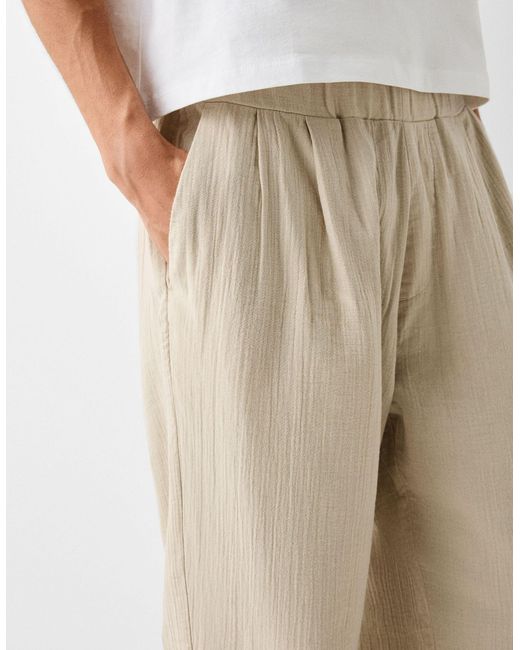 Pantaloni testurizzati color sabbia di Bershka in Natural da Uomo