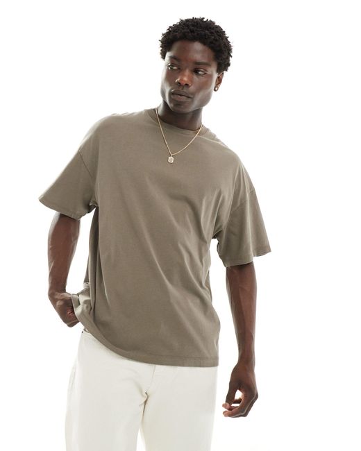 Camiseta extragrande con lavado marrón y estampado ADPT de hombre de color Gray