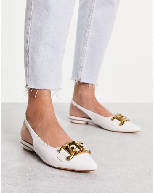 Raid White Flat Shoes With Gold Buckle