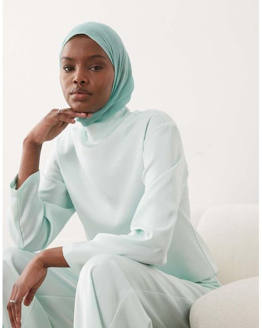 Iyal Blue Light Weight Headscarf
