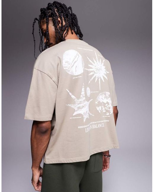 Camiseta Beis De Corte Cuadrado Extragrande Con Estampado Gráfico Cósmico De -Neutro ASOS de hombre de color Natural