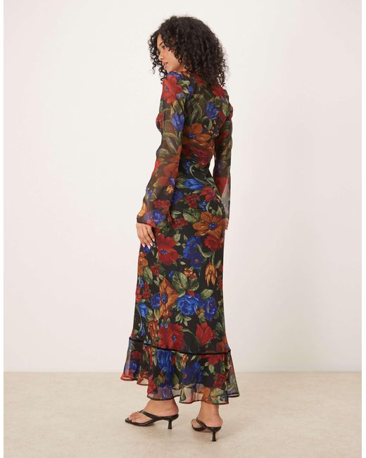 Robe longue à encolure dégagée avec buste froncé et manches longues - imprimé fleurs ASOS en coloris Natural