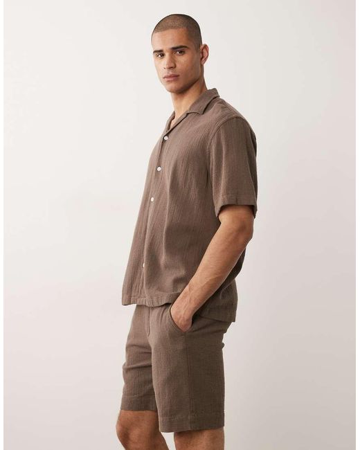 SELECTED Natural Textured Shorts for men