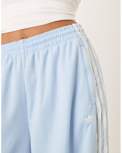 Adidas Originals Blue – jogginghose aus em satin mit 3 gerüschten streifen