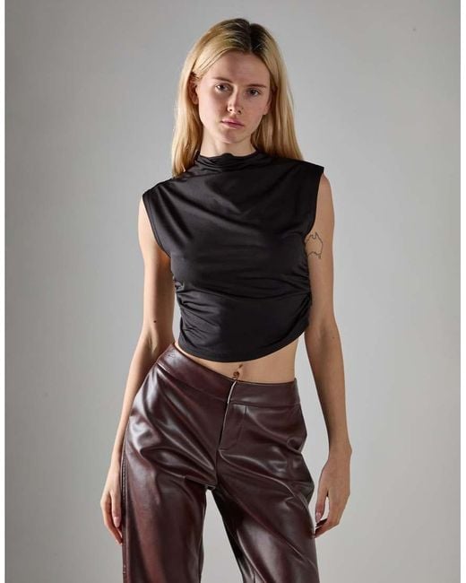 Glamorous Black High-Neck Crop-Top
