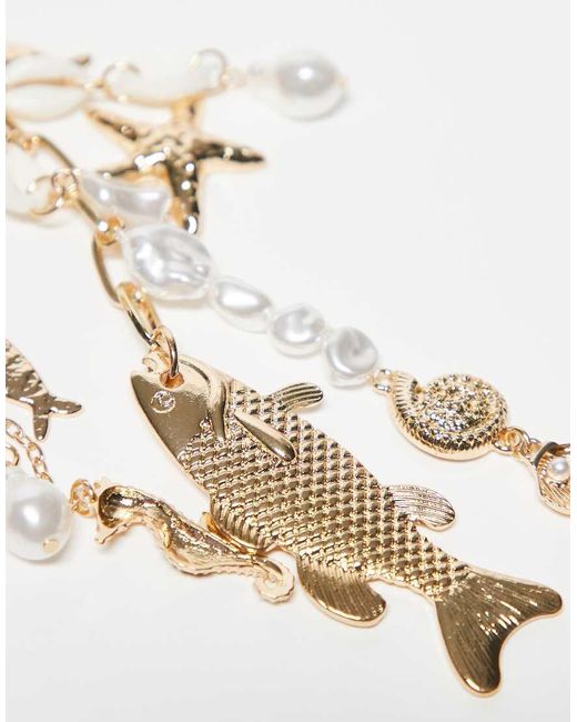 Charm Per Borsa Dorato Con Conchiglie Sintetiche E Pesciolini di ASOS in White
