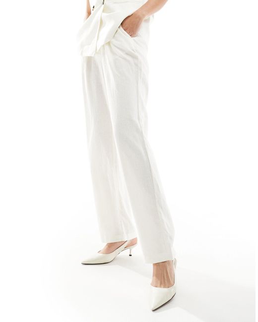 Pantaloni a vita alta dritti di ONLY in White