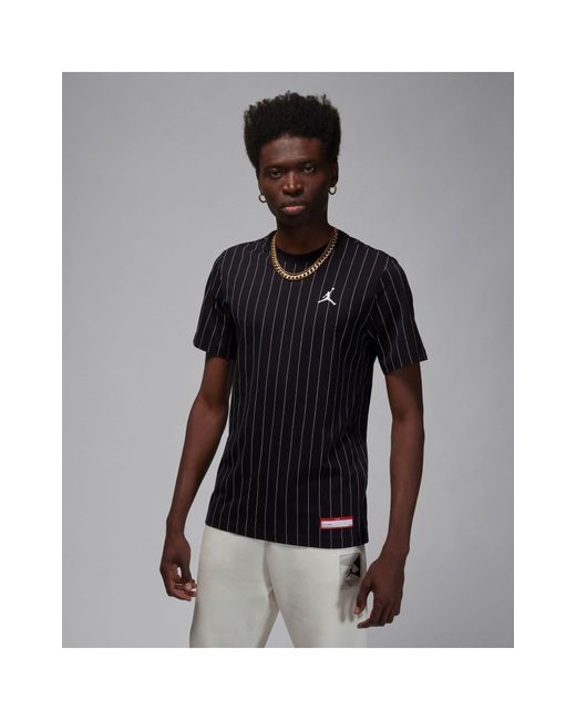 Nike Black Striped T-shirt for men