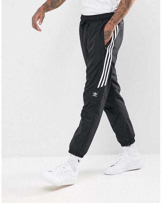 Buy ADIDAS Originals Men Black Classic Joggers online | Looksgud.in