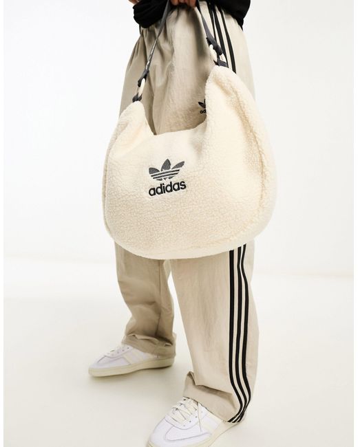 Adidas Originals Natural – schultertasche aus teddyfell