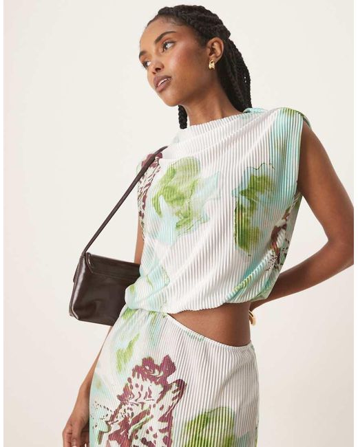 Vestito Lungo Plissé Con Cut-Out E Stampa Di Orchidee di ASOS in Natural