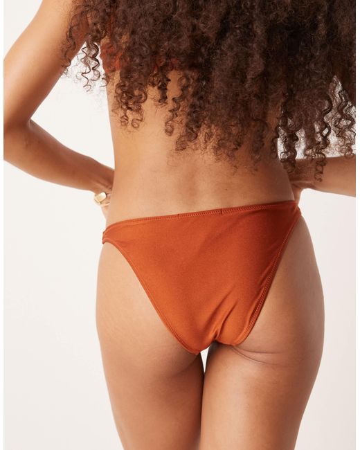 Bas Mango en coloris Brown
