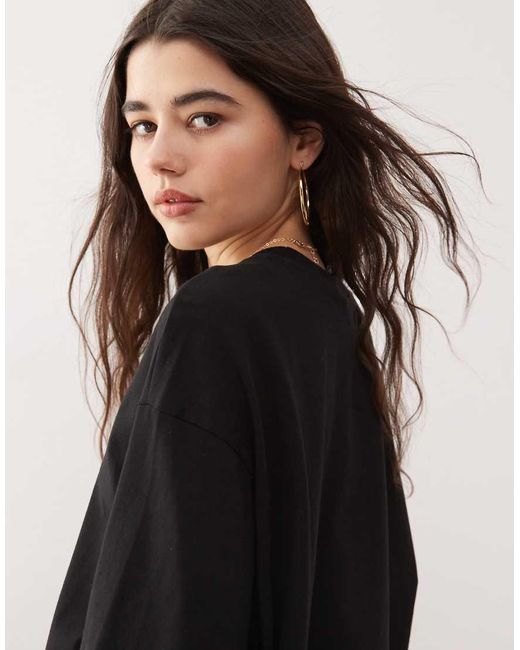 Camiseta Extragrande Negra De Weekday de color Black