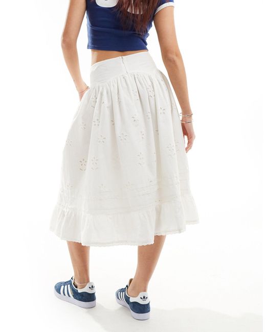 Falda estilo wéstern con cintura caída Reclaimed (vintage) de color White