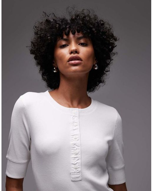 T-Shirt di ARKET in Gray