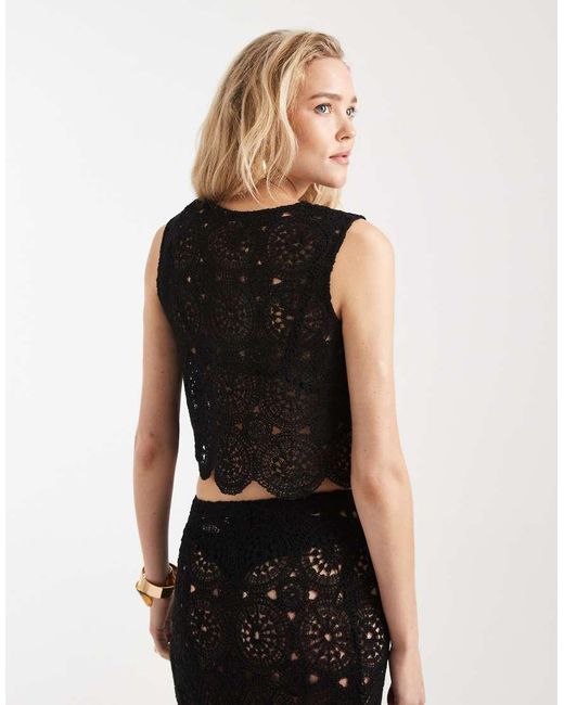 4th & Reckless Black Crochet Floral Tie Front Cropped Beach Waistcoat Co-ord