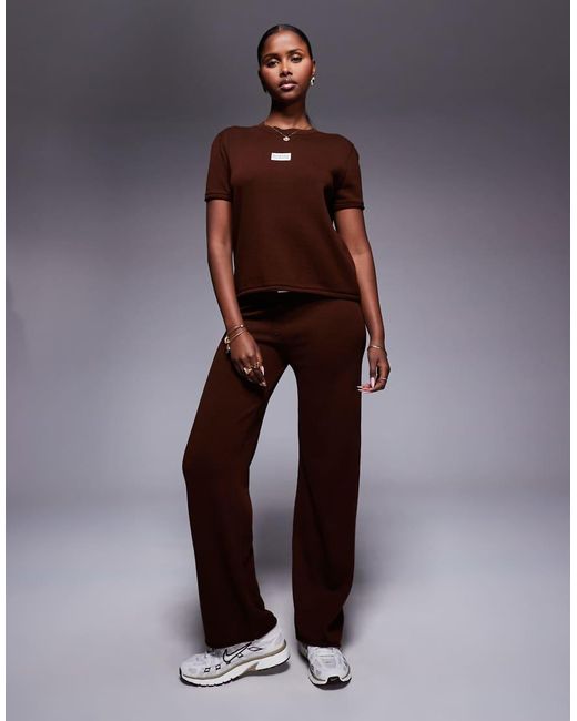 ASOS Weekend Collective in het Brown
