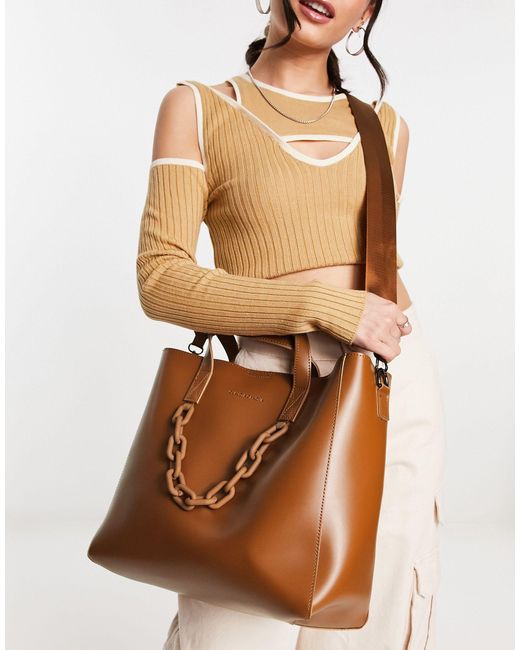 Claudia Canova Brown Tote Bag With Tonal Chain Detail And Cross-body Strap
