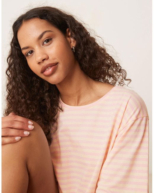 T-shirt ASOS en coloris Pink